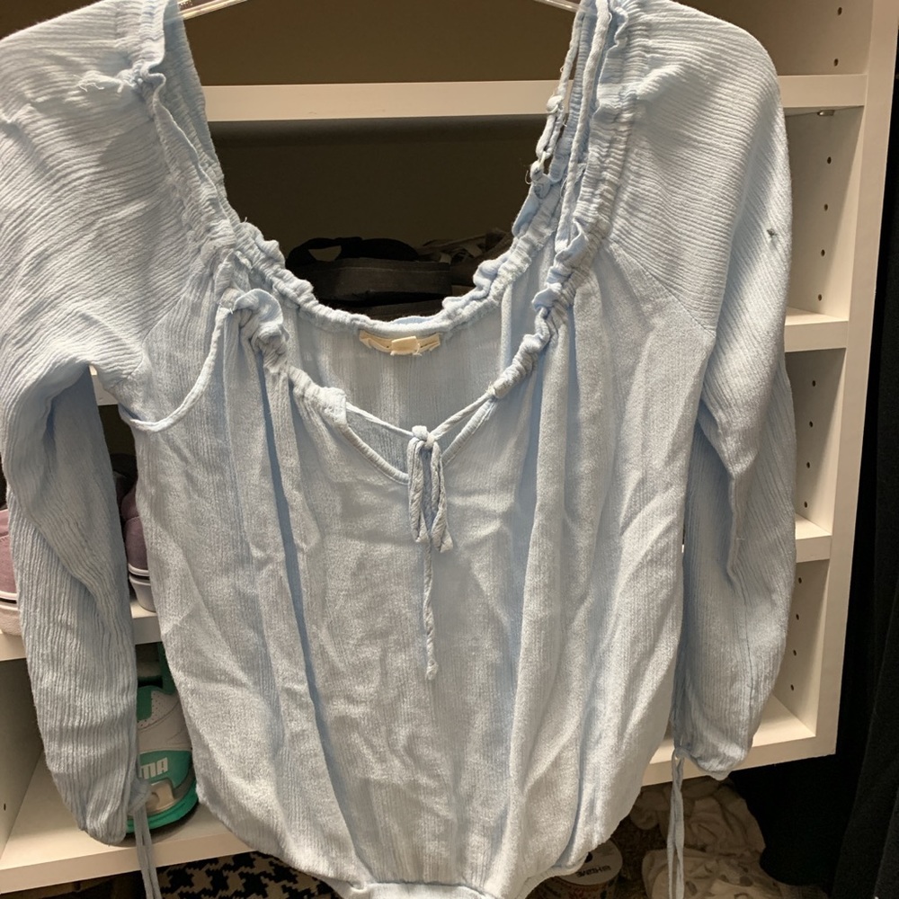blue cropped top